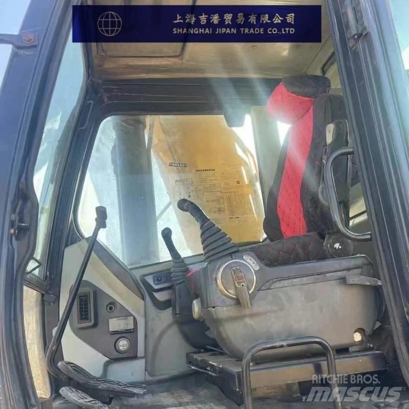 Hyundai 305L Raupenbagger