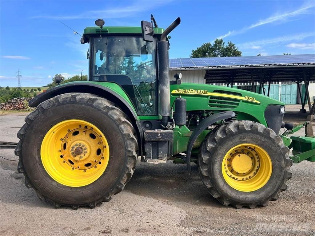 John Deere 7820 Traktoren