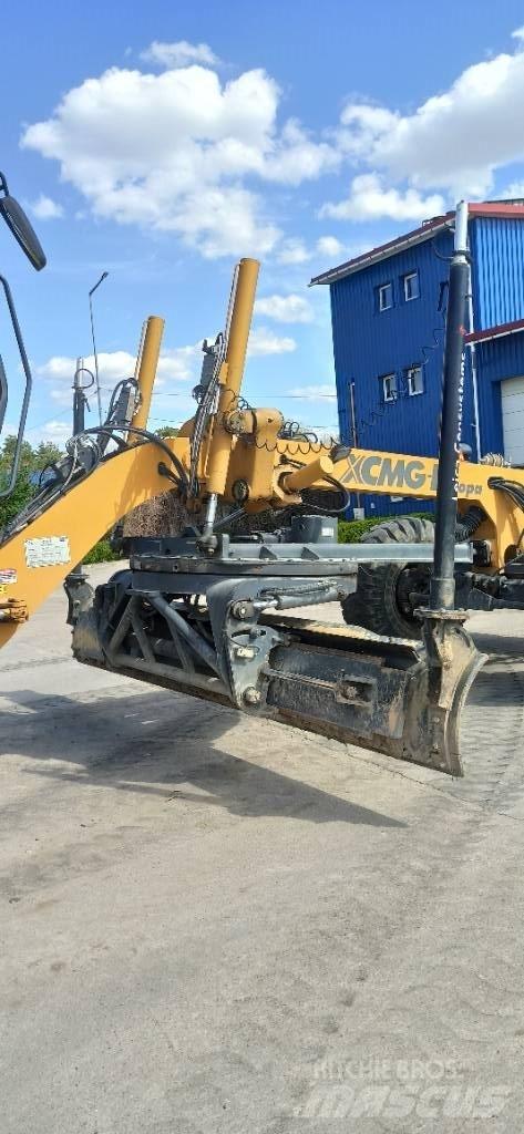 XCMG GR215A Grader