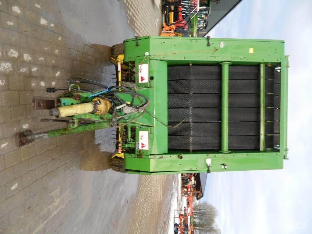 John Deere 550 Rundballenpressen