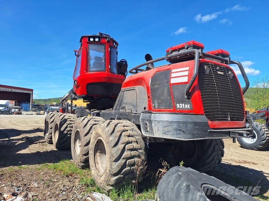 Komatsu 931XC Harvester