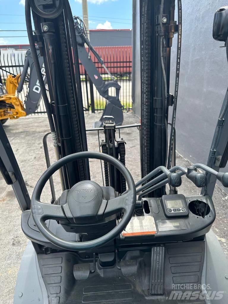 Toyota 8 FG U 25 Andere Gabelstapler
