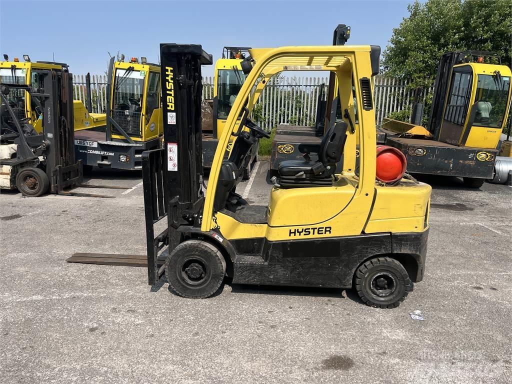 Hyster H2.5CT Gas Stapler