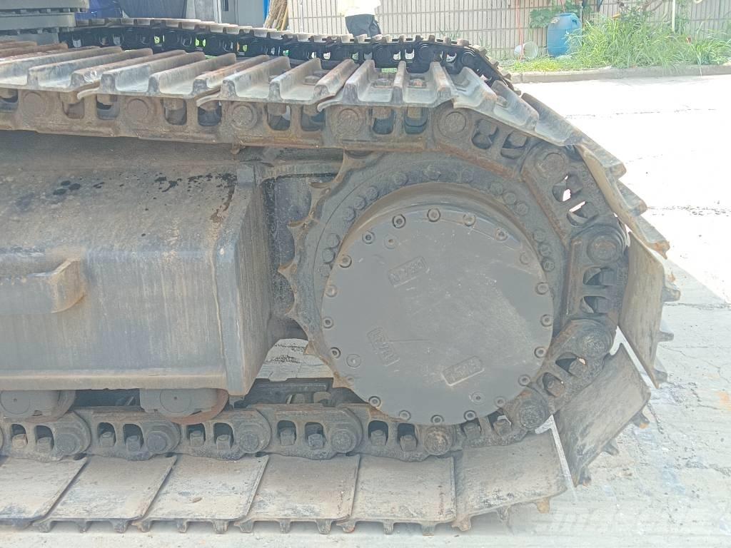 Hyundai R220LC-9S Raupenbagger