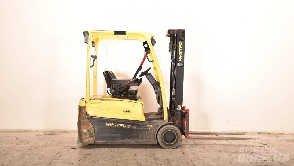 Hyster J2.0XNT Elektro Stapler