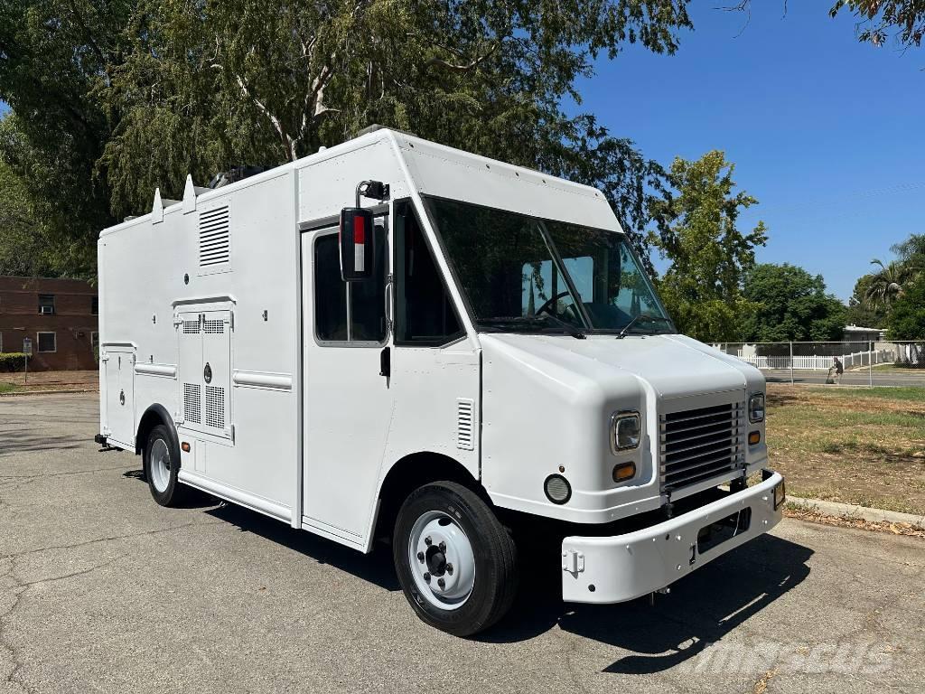  frieghtliner mt45 Pickup/Pritschenwagen