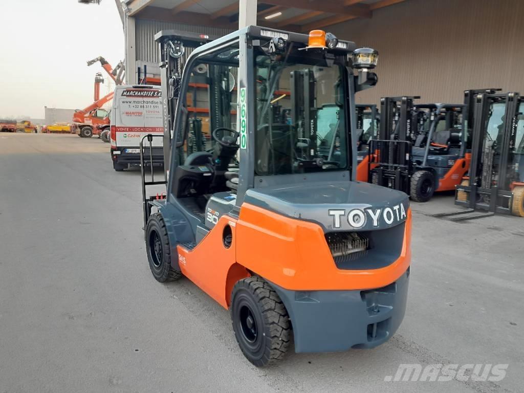 Toyota 52-8 FDF 30 Diesel Stapler