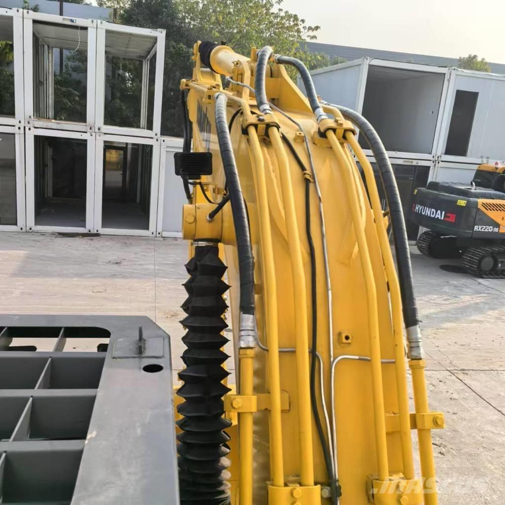 Komatsu PC 130 Minibagger < 7t