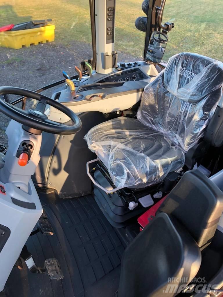Valtra G125EA Traktoren