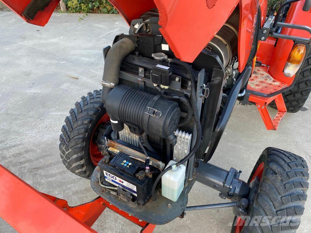 Kubota L1-382 Traktoren