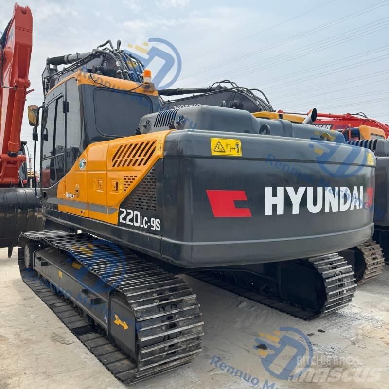 Hyundai R220-9S Raupenbagger