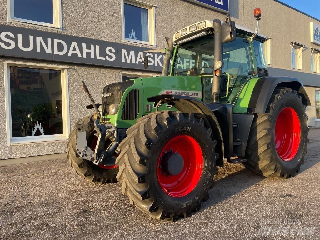 Fendt 716 Vario Traktoren