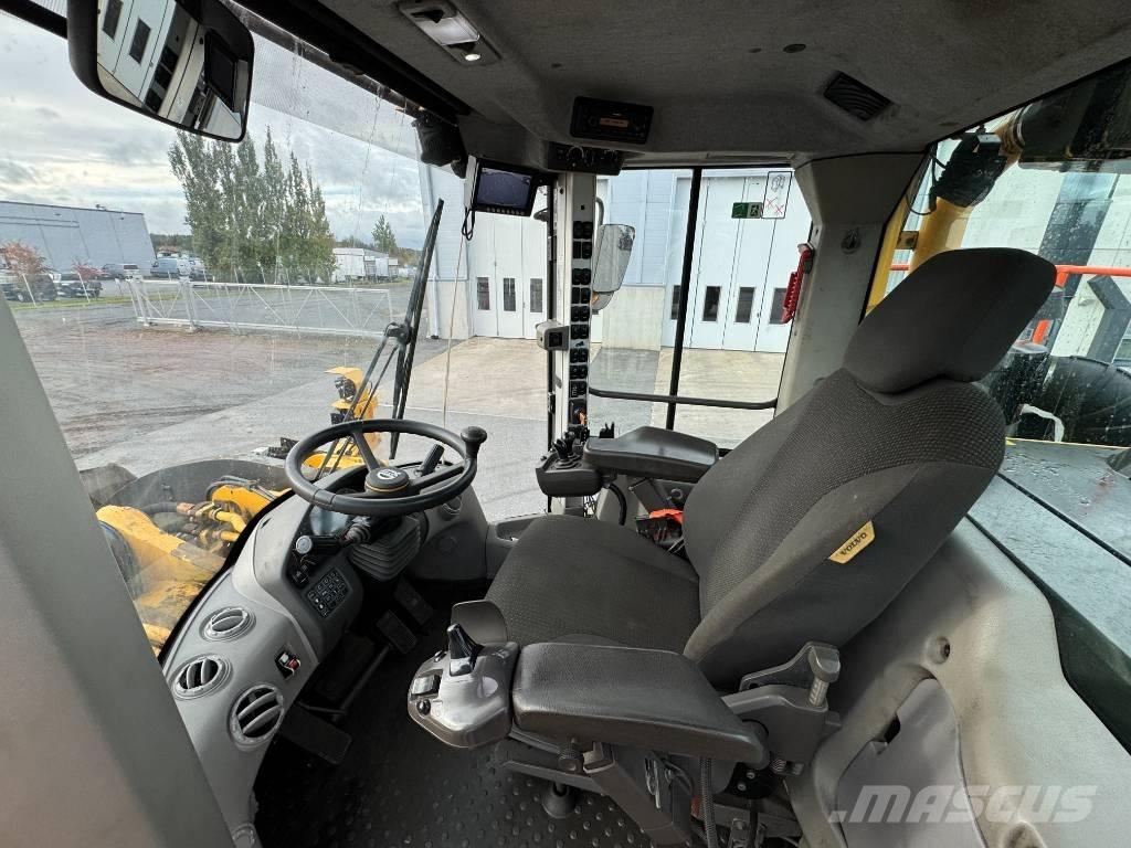 Volvo L 260 H Radlader