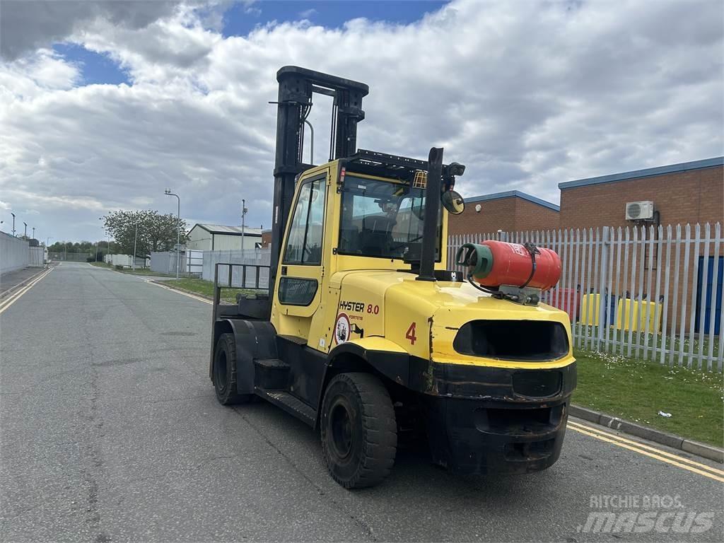 Hyster H8.0FT9 Gas Stapler