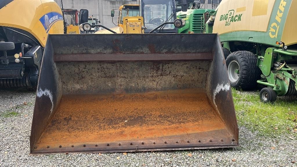 Komatsu WH 713 Teleskoplader