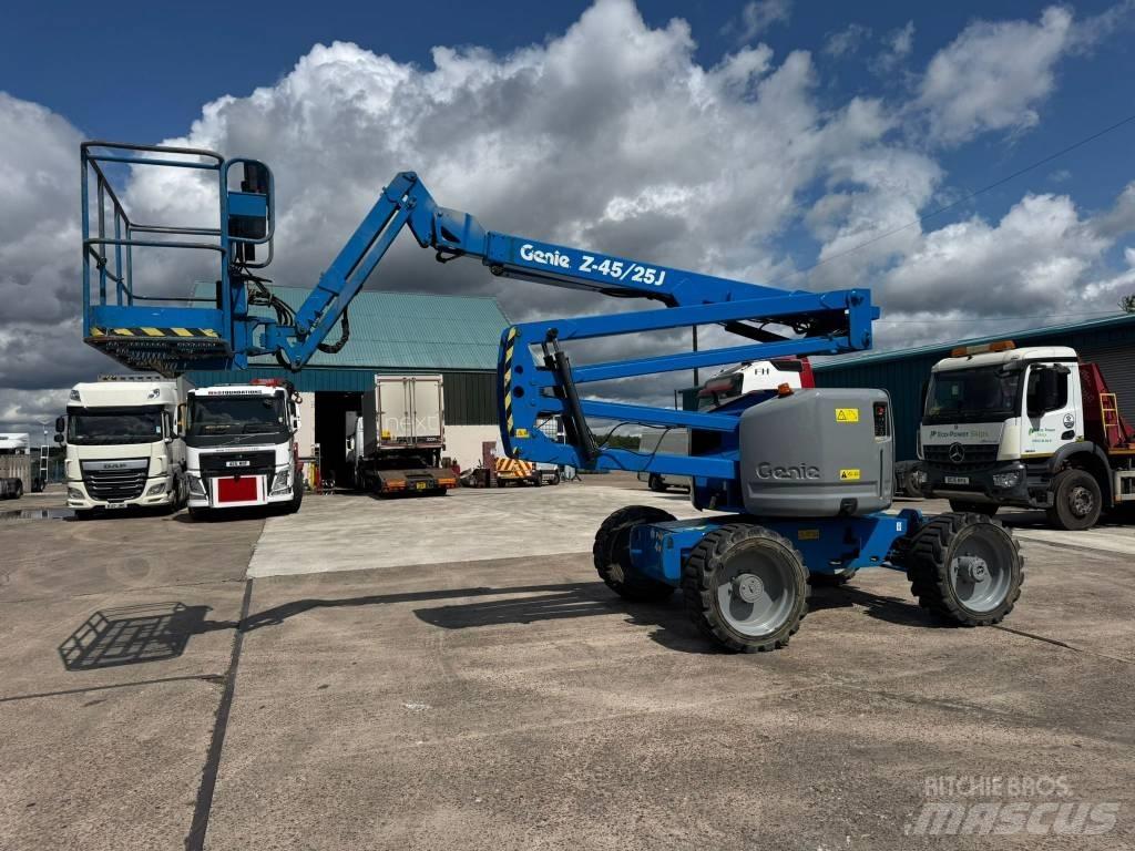 Genie Z 45/25 J Gelenkteleskoparbeitsbühnen