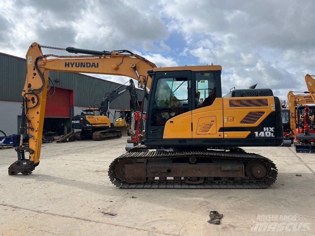 Hyundai HX140L Raupenbagger
