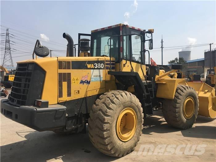 Komatsu WA 380 Radlader