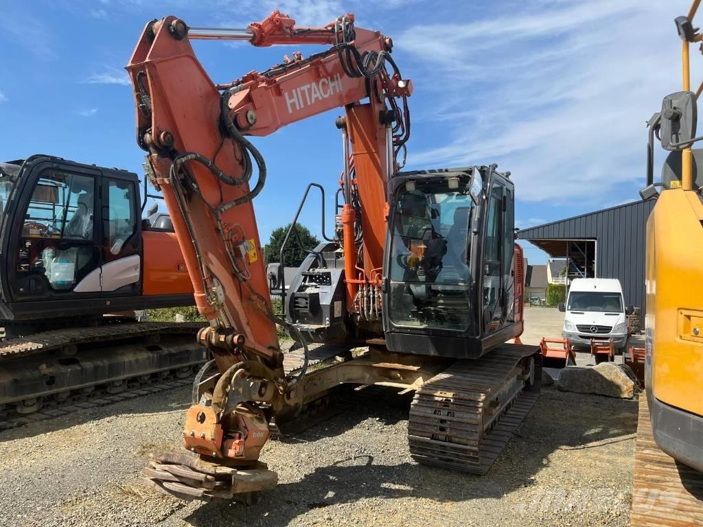 Hitachi ZX135US-6-2P Raupenbagger