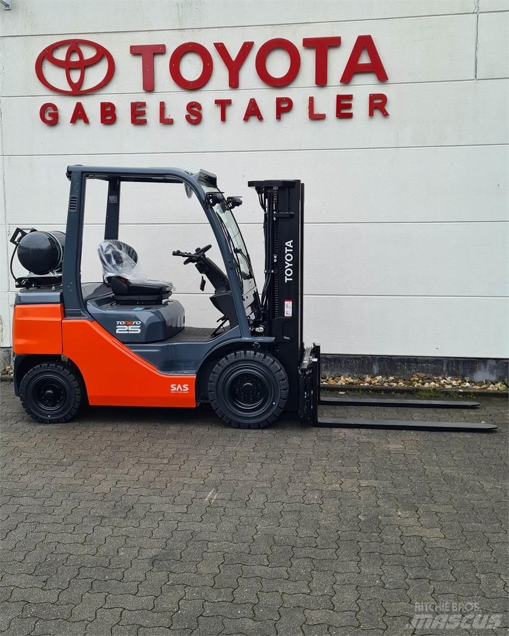 Toyota 02-8FGF25 Gas Stapler