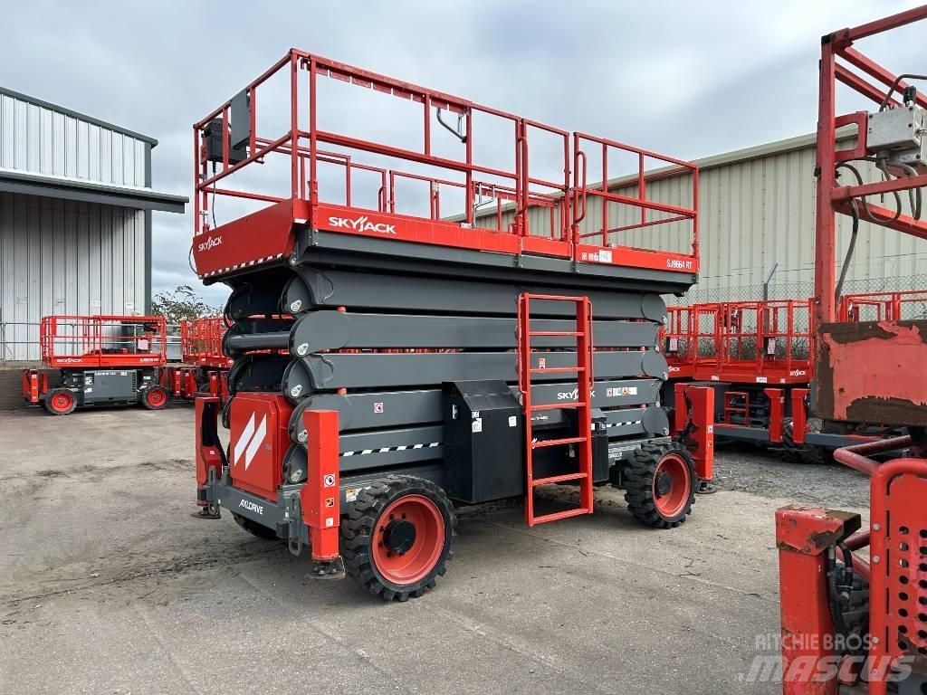 SkyJack sj 9664 RT Scheren-Arbeitsbühnen