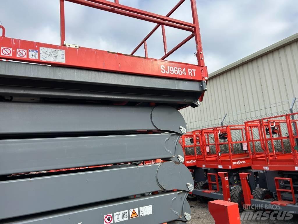SkyJack sj 9664 RT Scheren-Arbeitsbühnen