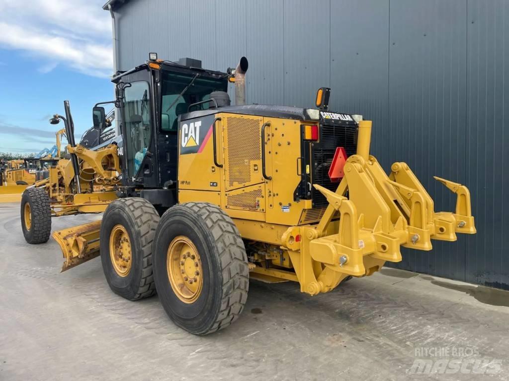 CAT 140M Grader