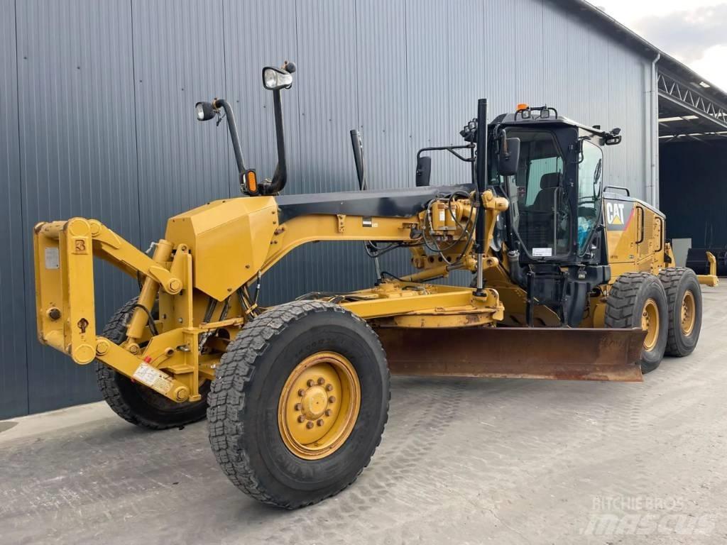 CAT 140M Grader