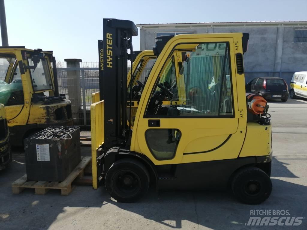 Hyster H 2.0 FT Gas Stapler
