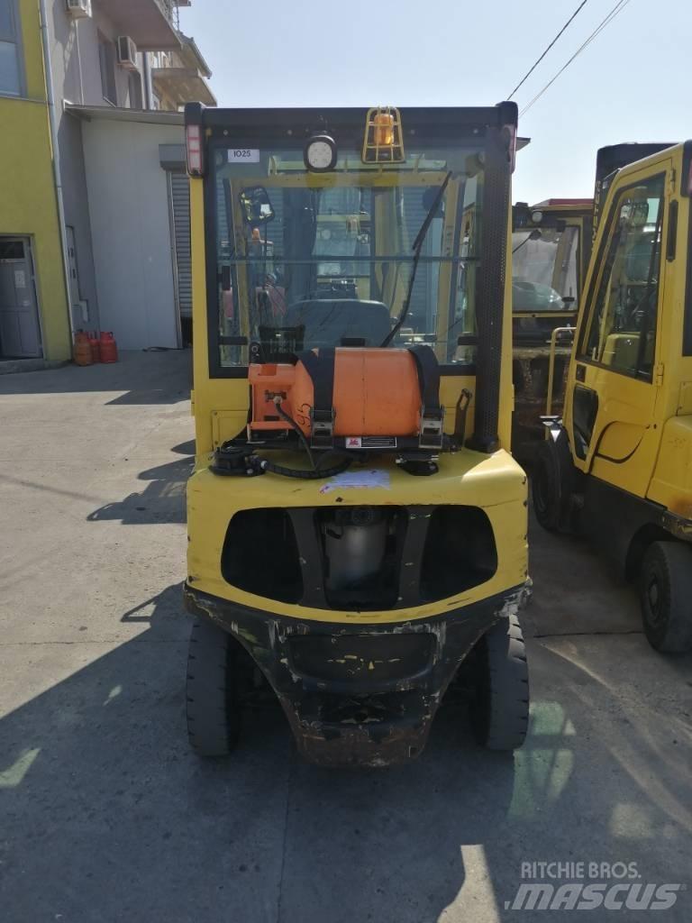 Hyster H 2.0 FT Gas Stapler