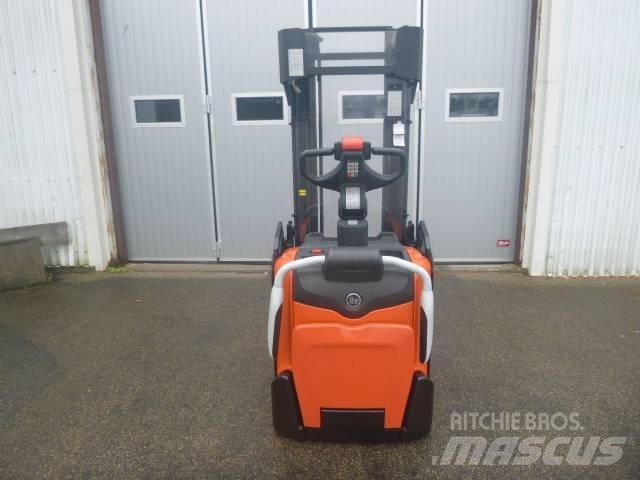 BT SPE 140L Deichselstapler