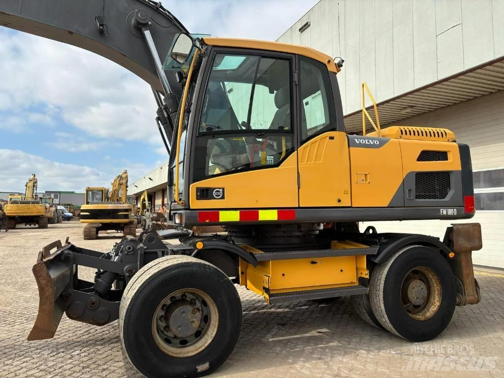 Volvo EW 180 D Mobilbagger