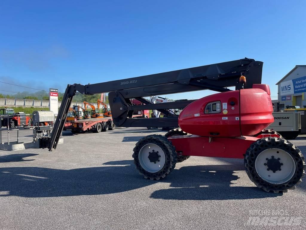 Manitou 200 ATJ Gelenkteleskoparbeitsbühnen