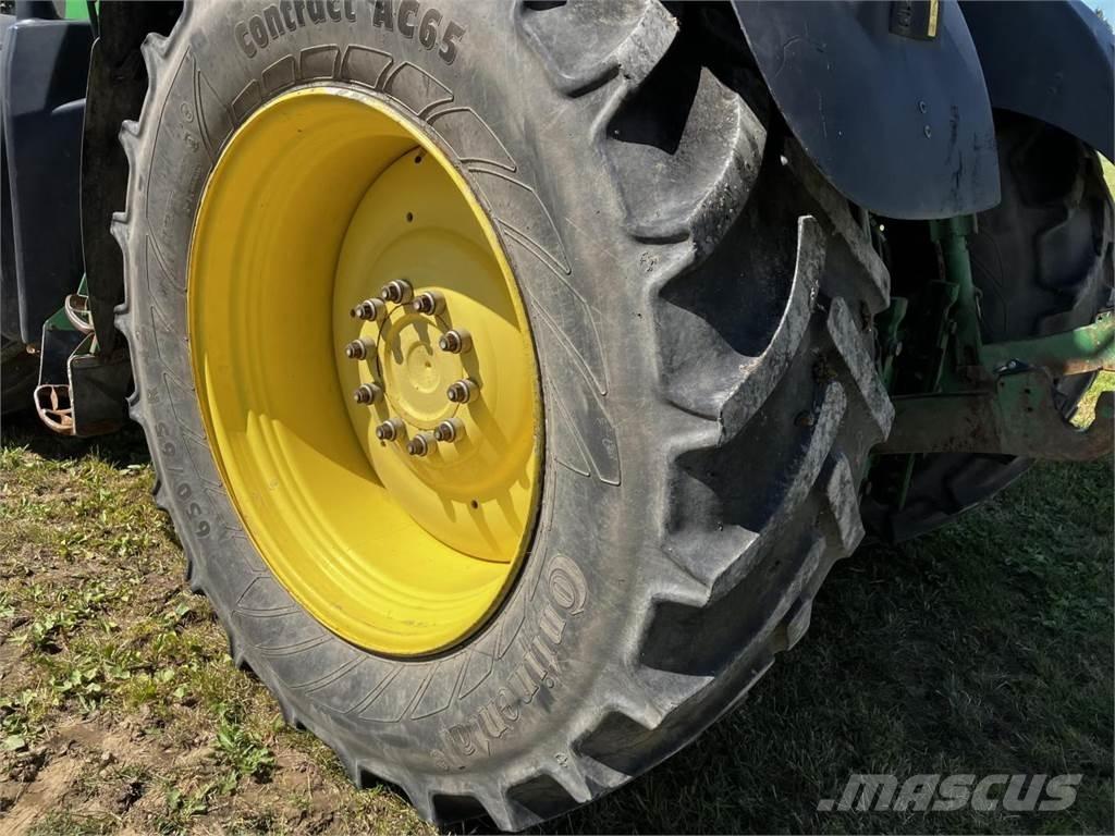 John Deere 6210R Traktoren