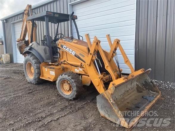 CASE 580M III Baggerlader
