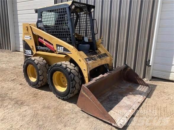 CAT 226B Kompaktlader