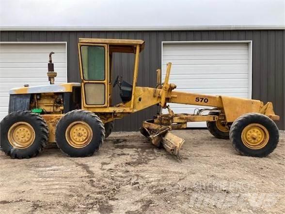 John Deere 570 Grader
