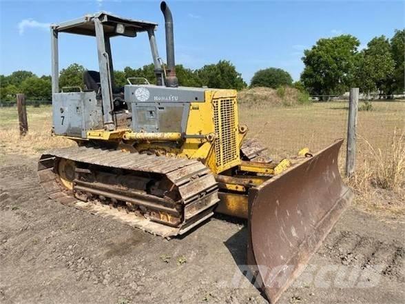 Komatsu D32P-1 Bulldozer