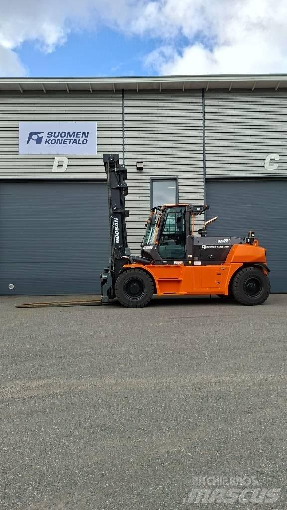 Doosan D160S-9 Diesel Stapler