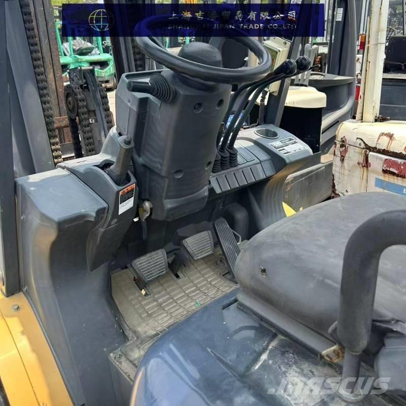 CAT 35 Diesel Stapler