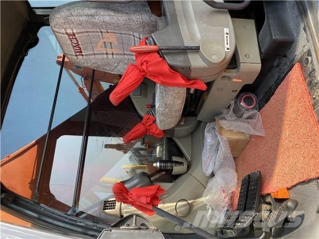 Hitachi ZX210 Raupenbagger