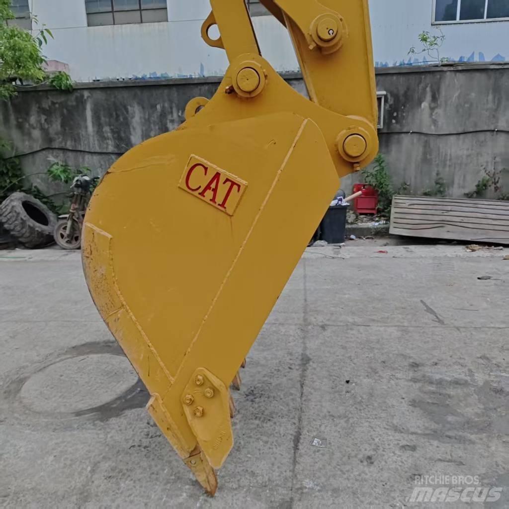 CAT 320 Raupenbagger