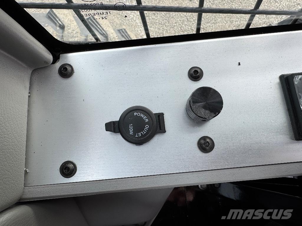  HPS SK1100 Kompaktlader