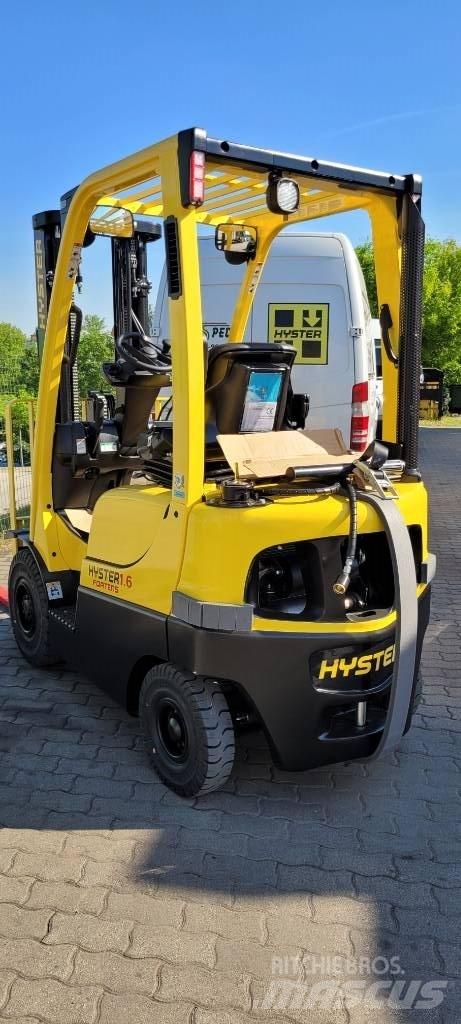 Hyster H 1.6 FT Gas Stapler