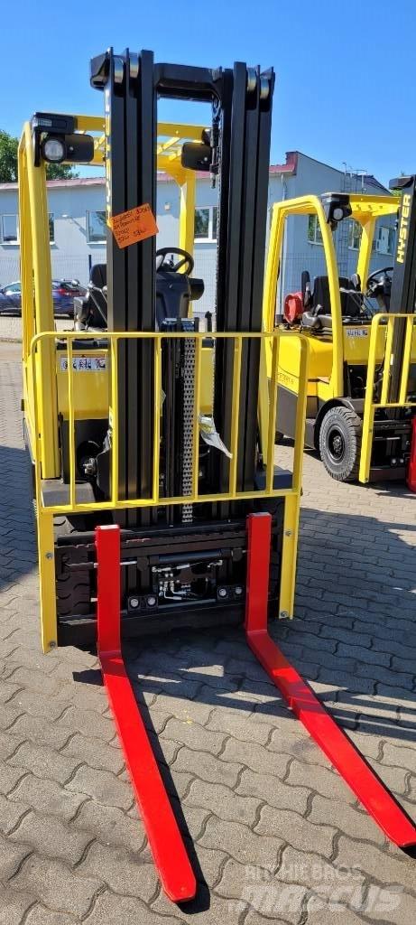 Hyster H 1.6 FT Gas Stapler