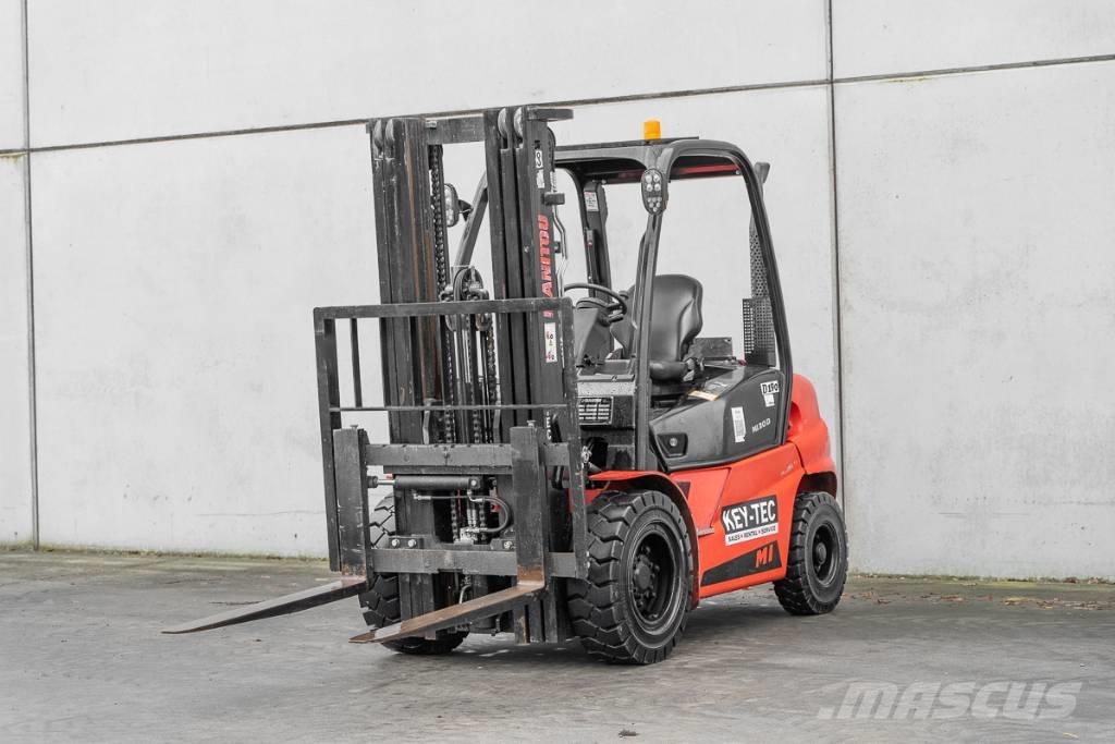 Manitou MI 30 D Diesel Stapler