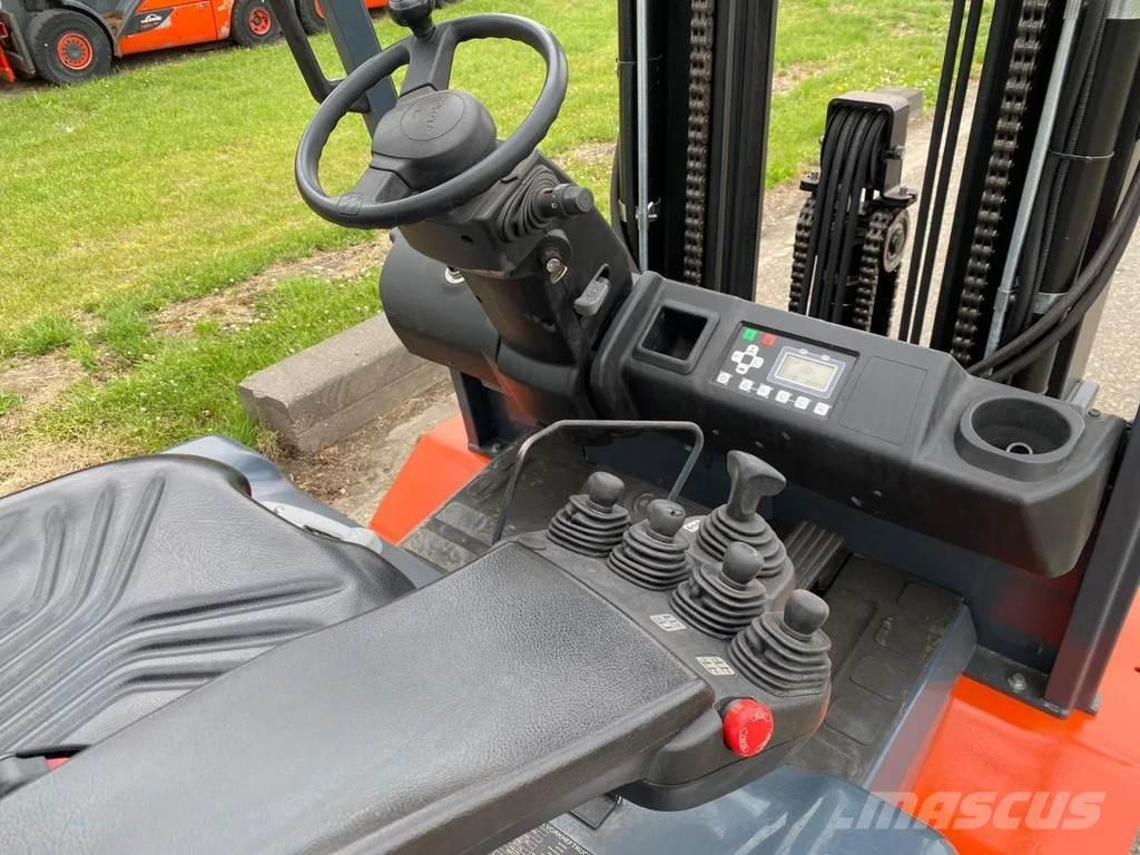 Toyota 8FBMT40 Elektro Stapler
