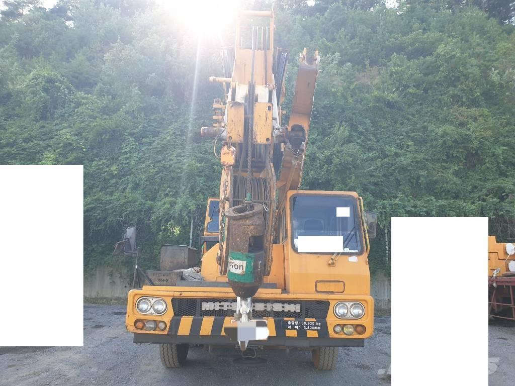 Hyundai HC 50 All-Terrain-Krane