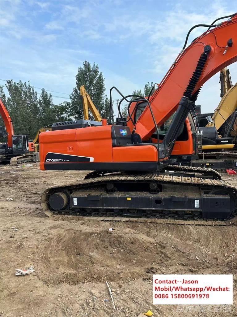Doosan DX 225 LCA Raupenbagger