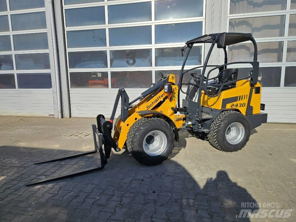 Schäffer 2430 Radlader